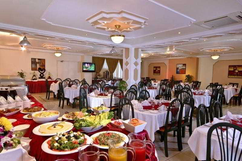Landmark Hotel Dubai Esterno foto