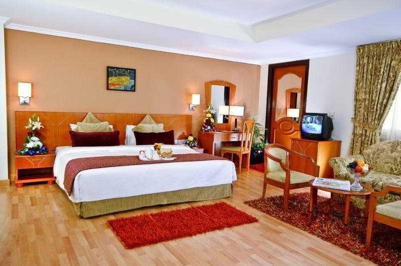 Landmark Hotel Dubai Esterno foto